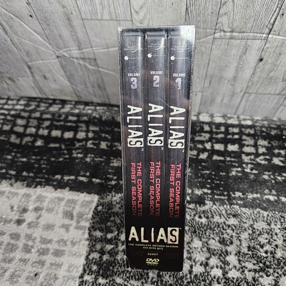 ALIAS The Complete Second Season DVD Box Set - Picture 10 of 10